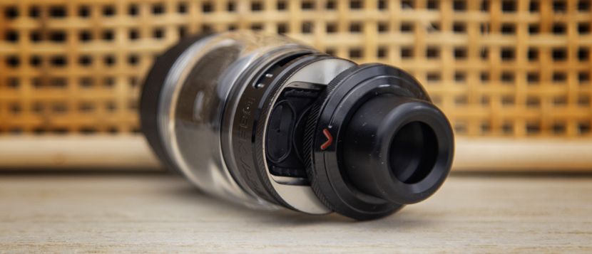 Comment remplir le réservoir du clearomiseur Z Subohm 5 ?